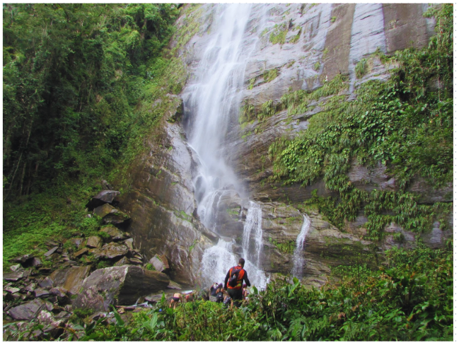 Cachoeira do Esguicho