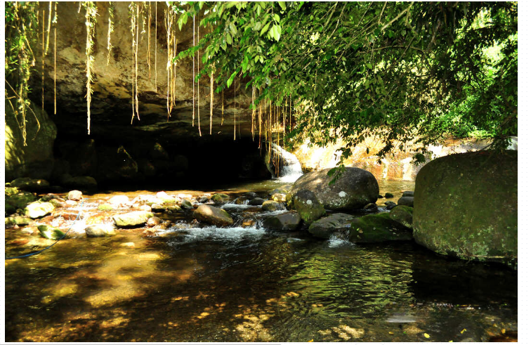 Cachoeira em Ilhabela