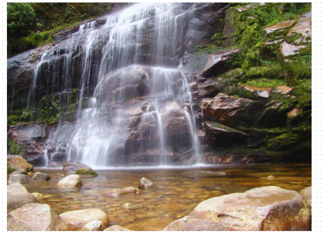 Cachoeira no Rio de Janeiro no Parque Nacional da Serra dos òrgãos